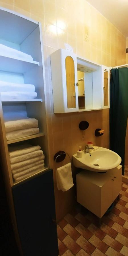 Apartman Ana Murter Esterno foto